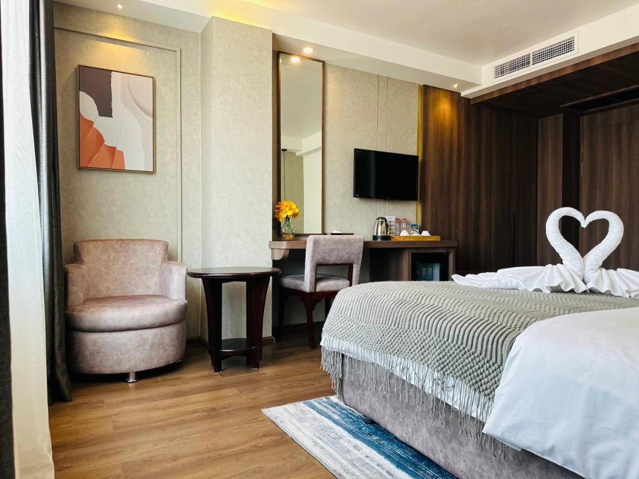 Harmony Phnom Penh Hotel מראה חיצוני תמונה